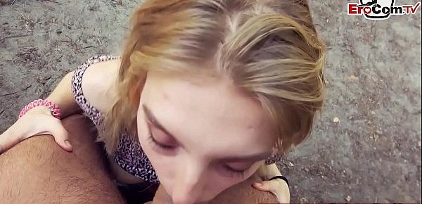  Sehr junge kleine Touristin teen abgeschleppt über EroCom Date und Outdoor POV gefickt